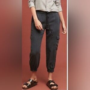 Anthropolgie Cloth And Stone  Tencel Ladies Cargo Jogger. Size S